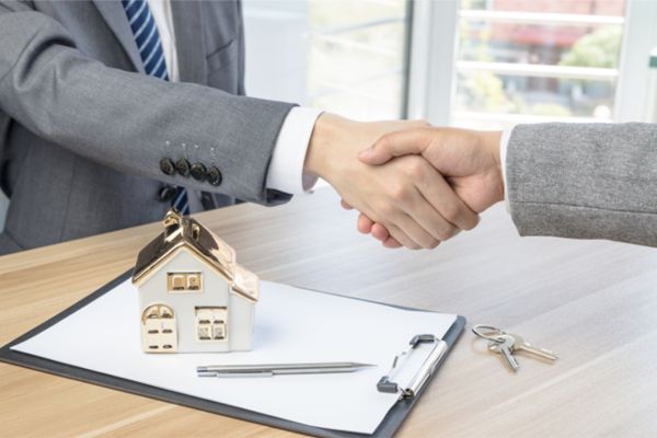 Hợp đồng tặng cho tài sản