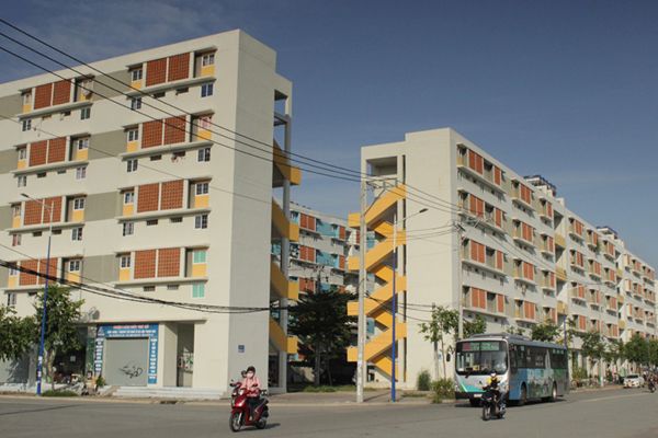 Mua nhà ở xã hội