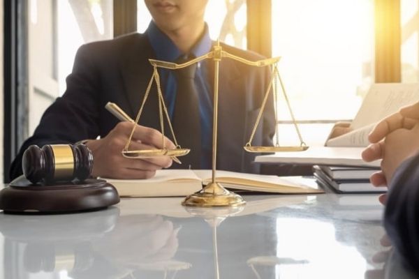 Công chứng bản dịch hợp đồng