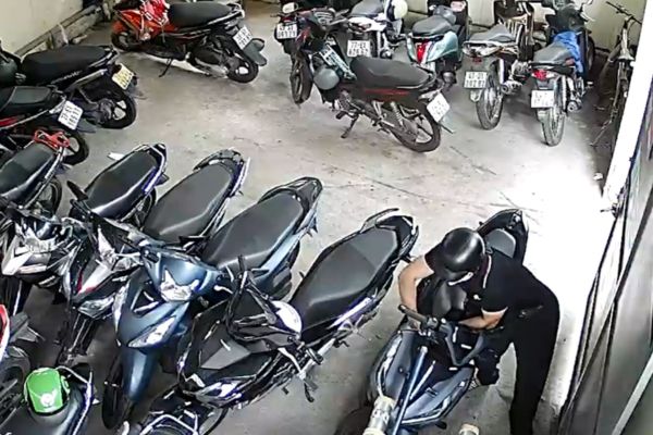 Hợp đồng mua bán xe máy điện